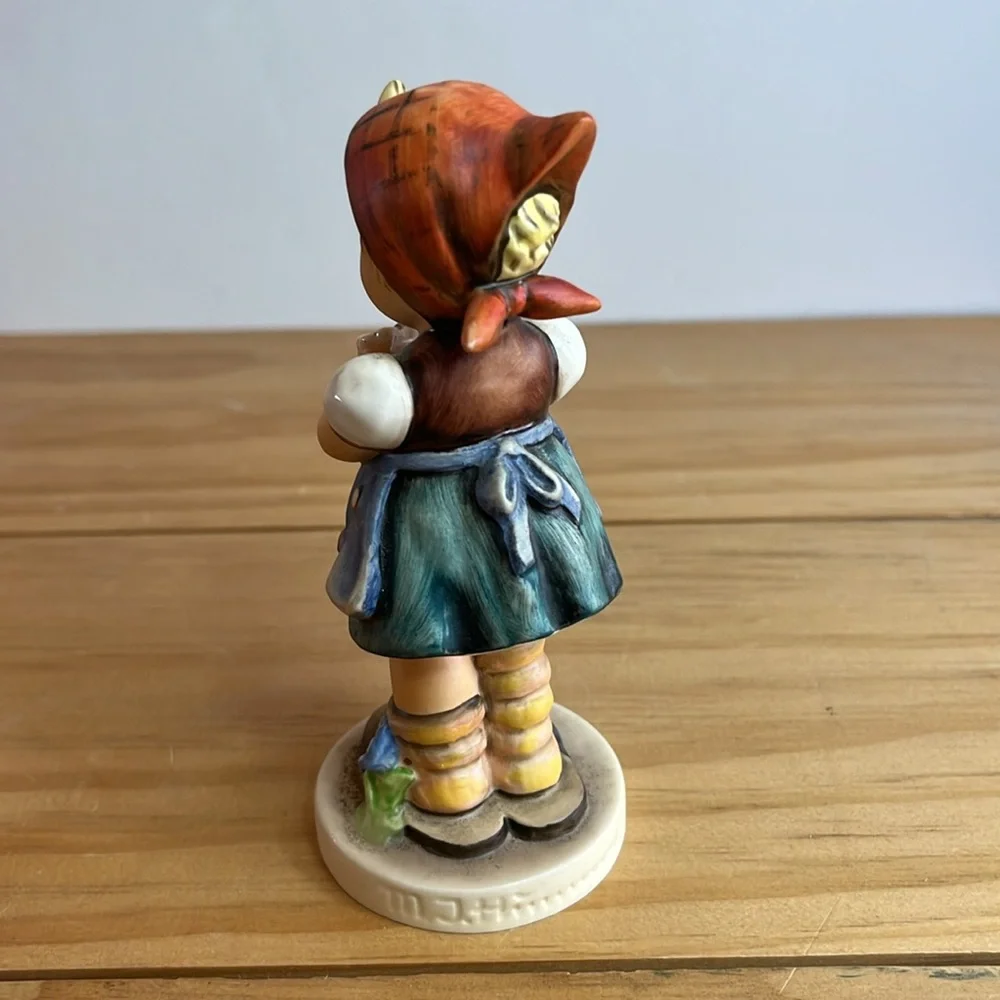 Vintage 1972 Hummel Goebel Figurine For Mother Girl #380 W Germany Porcelain